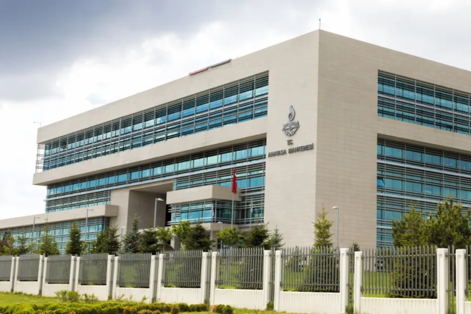 Anayasa Mahkemesi Hakaret Suçu